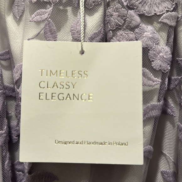 Cape dress with elastic neckline. - Picture 4 of 4